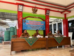 Tim Kecamatan Kesugihan Lakukan Monev Penyelenggaraan Pemerintahan Desa Kesugihan 2025